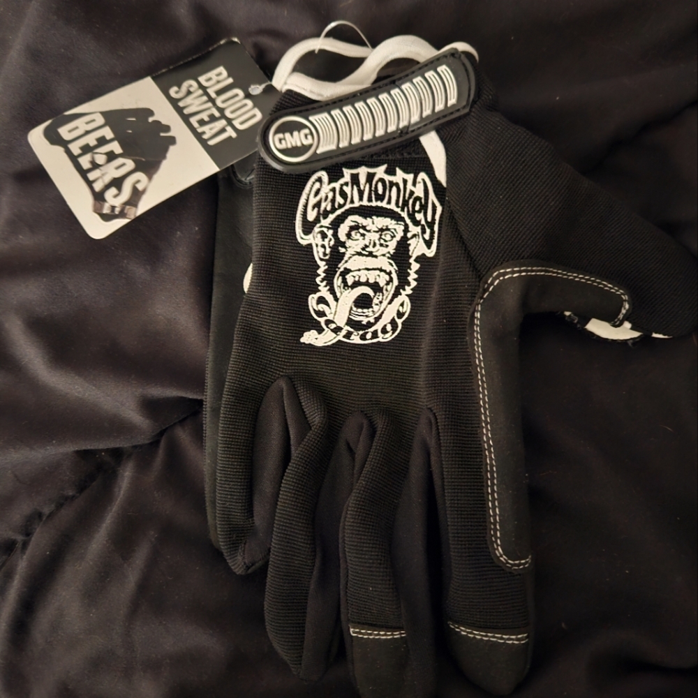 Gas Monkey Garage L block & white hand tool gloves with bottle opener